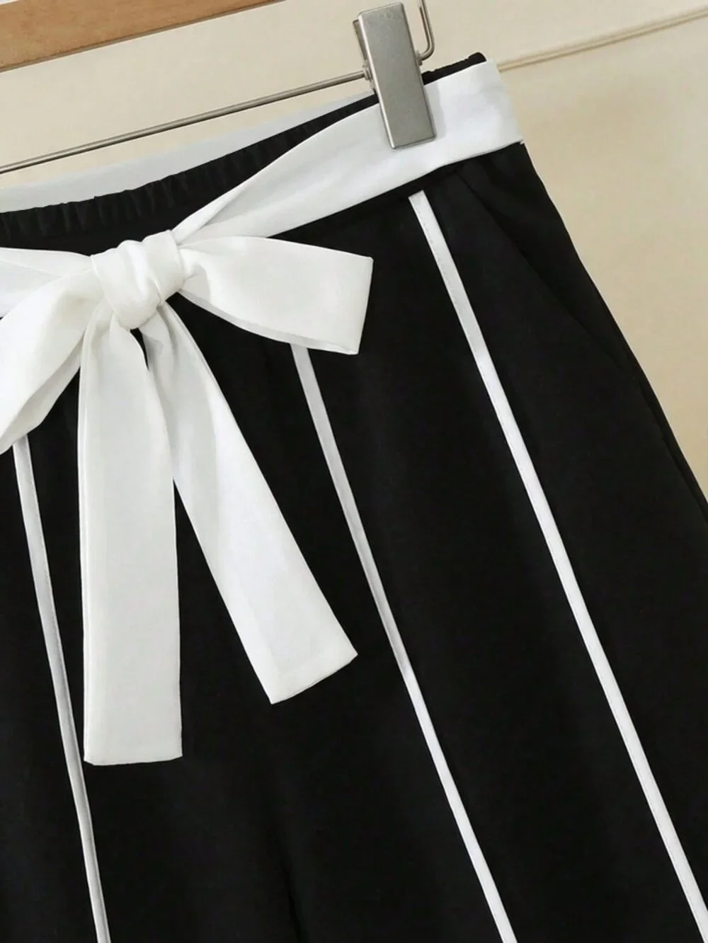 Black Casual Women's Pants - Picture 4 of 6